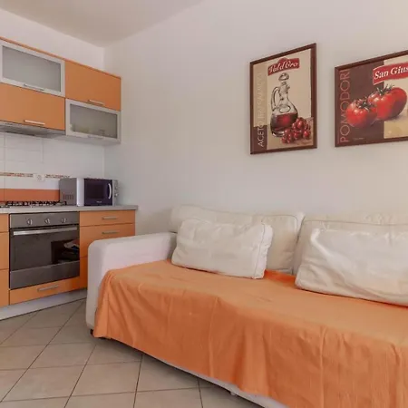 Holiday home Ferienhaus Mit Privatpool Fur 6 Personen Ca 110 Qm In Barbariga, Istrien Istrische Riviera *